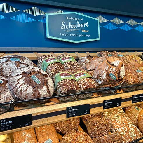 Frisches Brot im Café himmelgrün