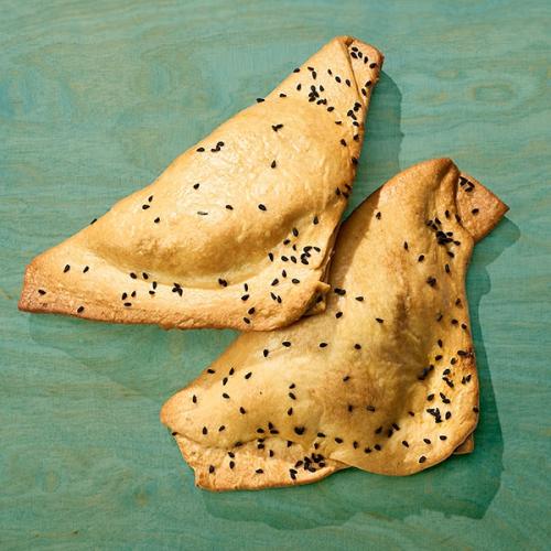 Dinkelgebäck mit Gemüsefüllung