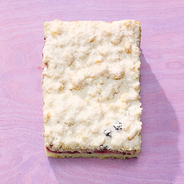 Rührkuchen mit Johannisbeeren