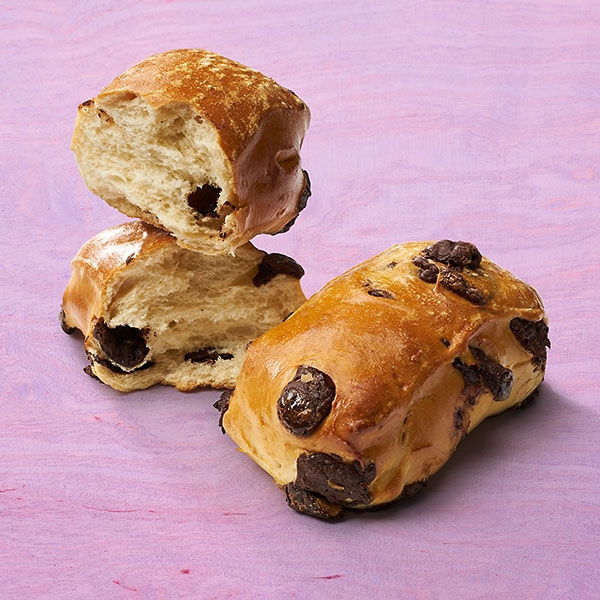 Hefeteigbrötchen mit Joghurt und Schokolade