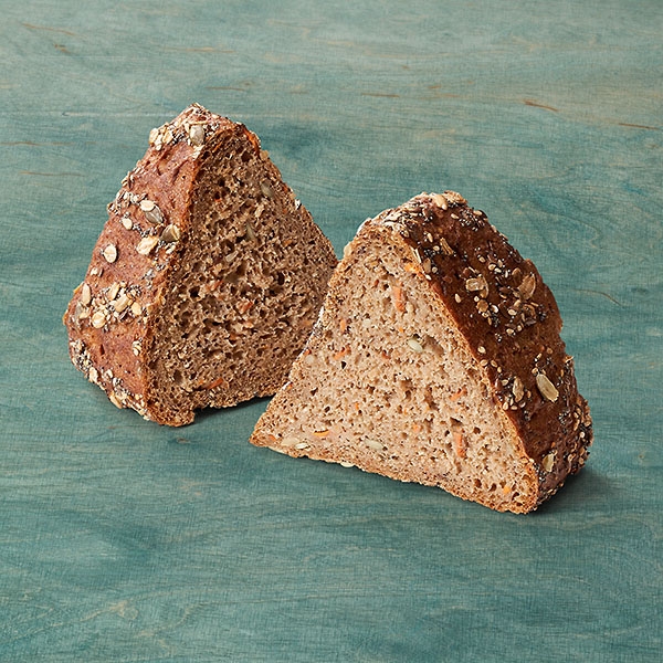 Roggenmisch-Vollkornbrot mit Karotten 