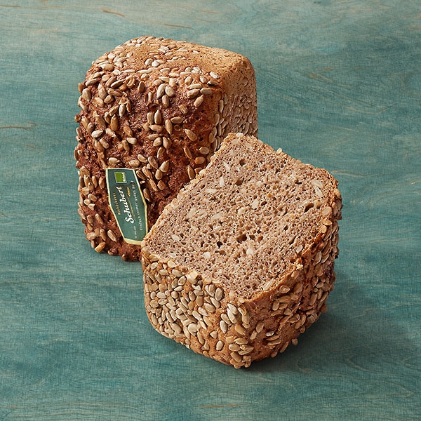 Roggenmisch-Vollkornbrot mit Sonnenblumenkernen