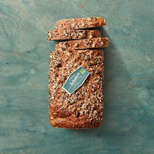 Sechskorn-Vollkornbrot mit angekeimten Getreide