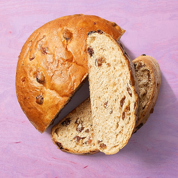 Dinkelhefeteiggebäck mit Rosinen