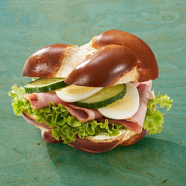 Laugensemmel mit Schinken Laugensemmel mit Schinken