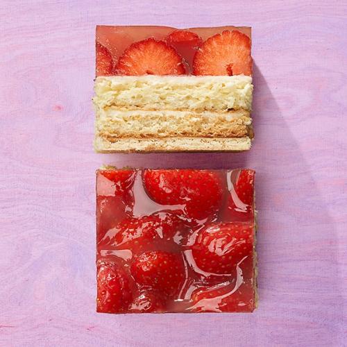 Dinkelkuchen mit Erdbeeren