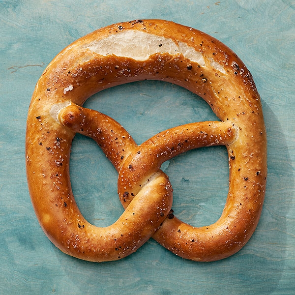 Laugengebäck mit Pfeffer Laugengebäck mit Pfeffer